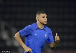 IM电竞sports-科比布莱恩特81分比赛全场视频